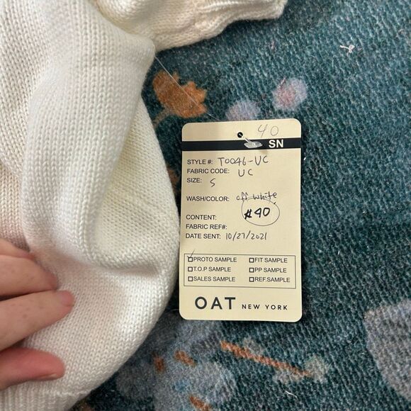 NWT Oat New York Sweater Small White Floral rosette Short Sleeve Cropped Knit To - Picture 7 of 12